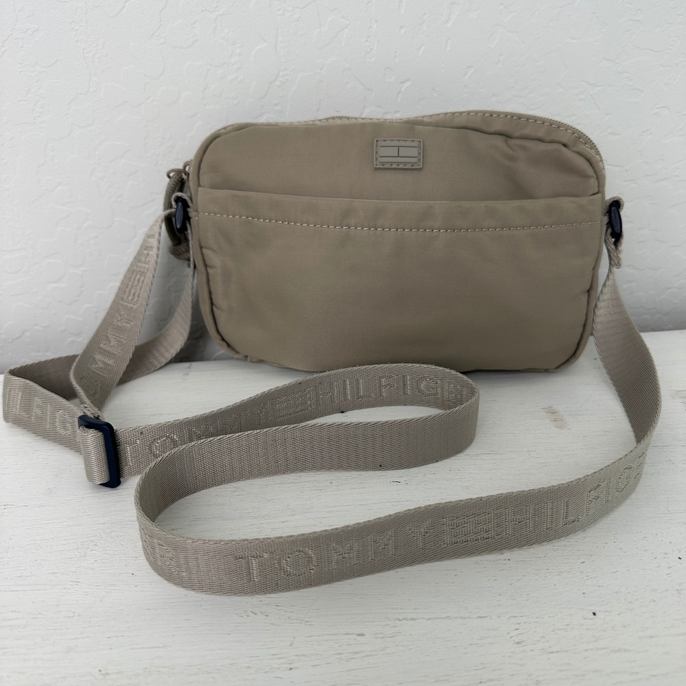 Tommy Hilfiger Crossbody Bag Womens OS Khaki Nylon Adjustable Strap Logo